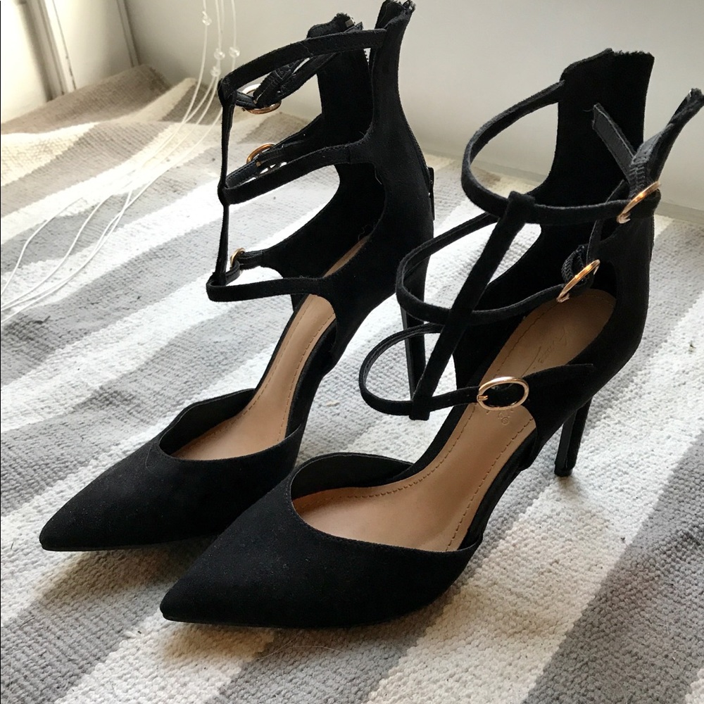 Black heels